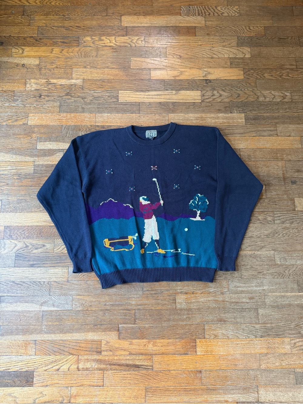Vintage-Inspired Navy Golf Scene Crewneck Sweater